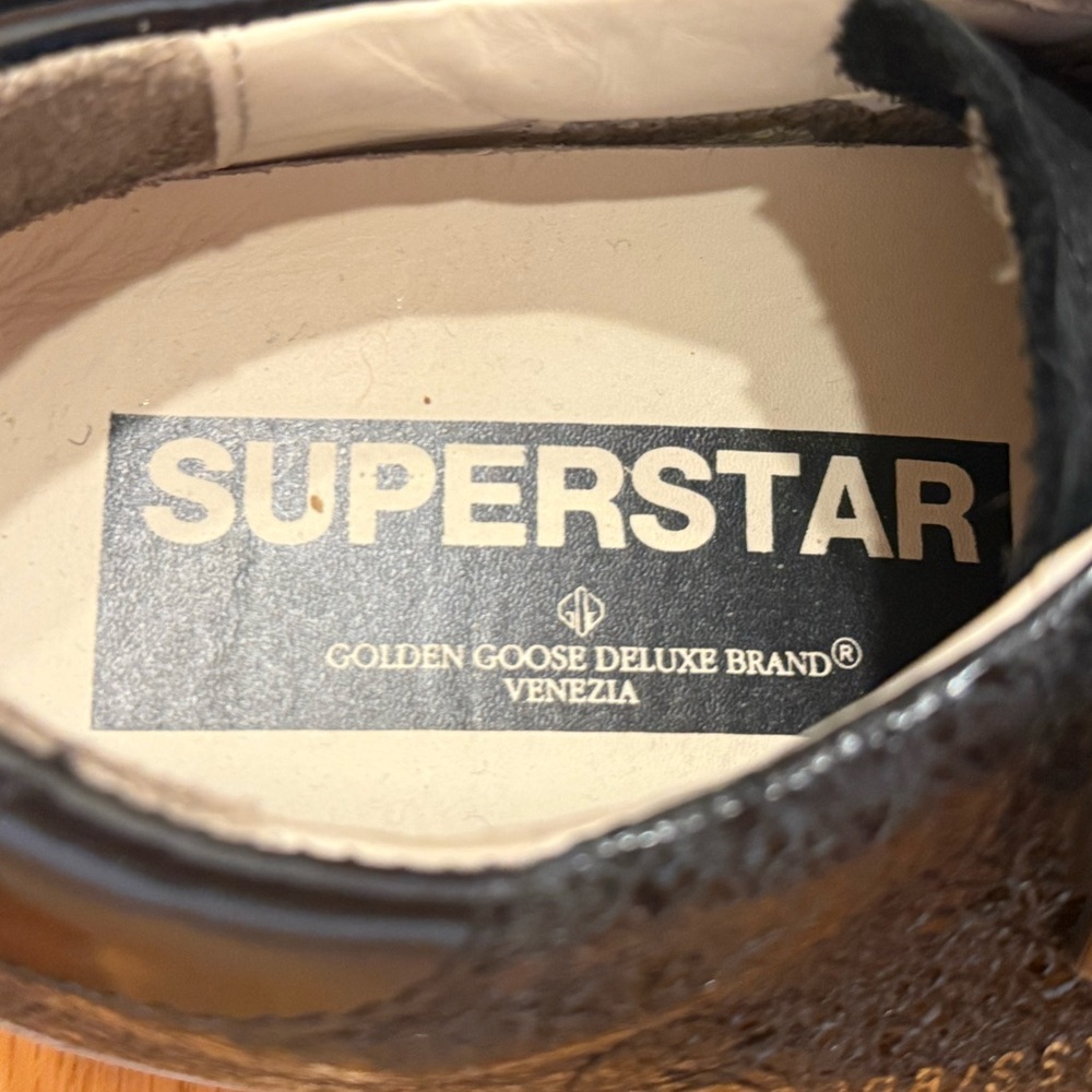 Golden Goose Black and White star designer Sneakers - Picture 5 of 9